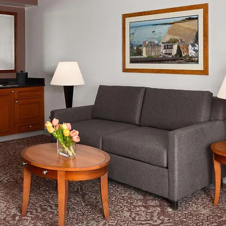 Hilton Garden Inn Milford Exterior photo