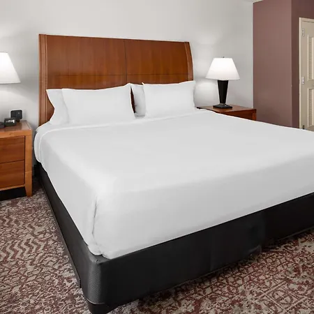 Hilton Garden Inn Milford Exterior photo