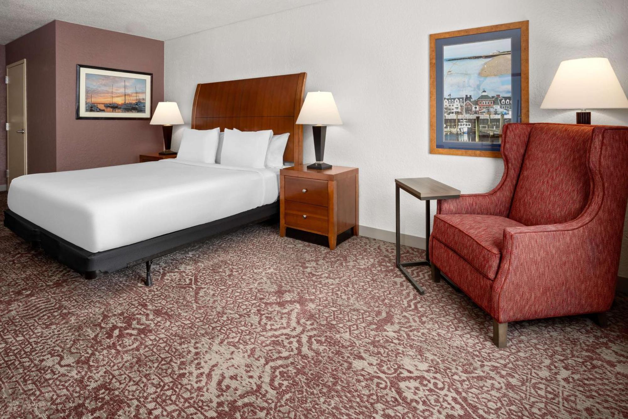 Hilton Garden 3*